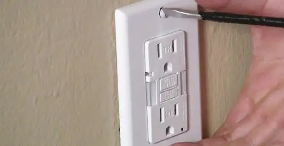 gfc outlets service securing and mounting ground fault circuit interrupter outlet by certified electricians in Overland Park, KS